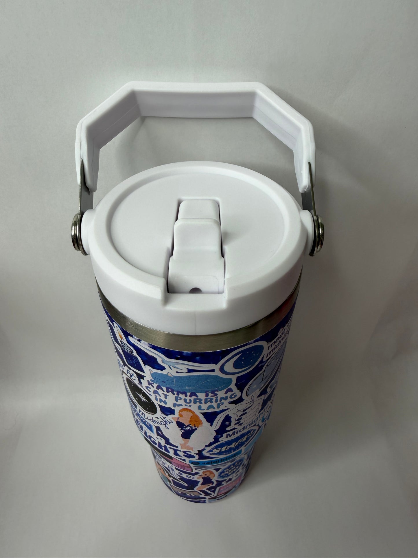 blue Taylor 30oz with leak proof lid