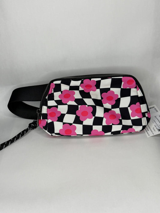 chercked flower plus size fanny pack
